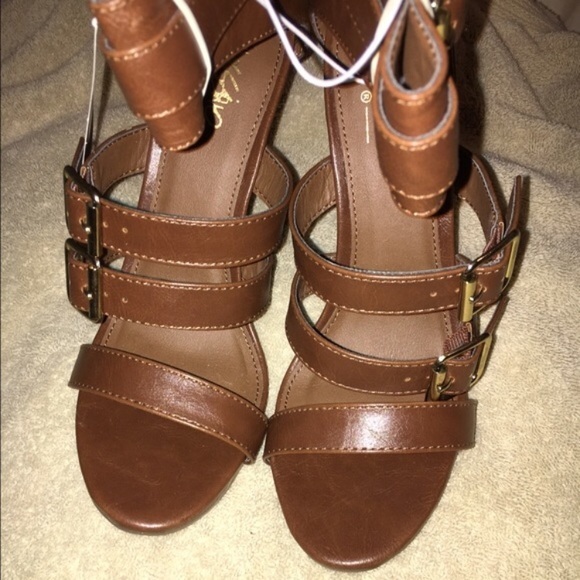 Mossimo Marlenee Caged Pumps in Cognac Brown - Picture 2 of 4